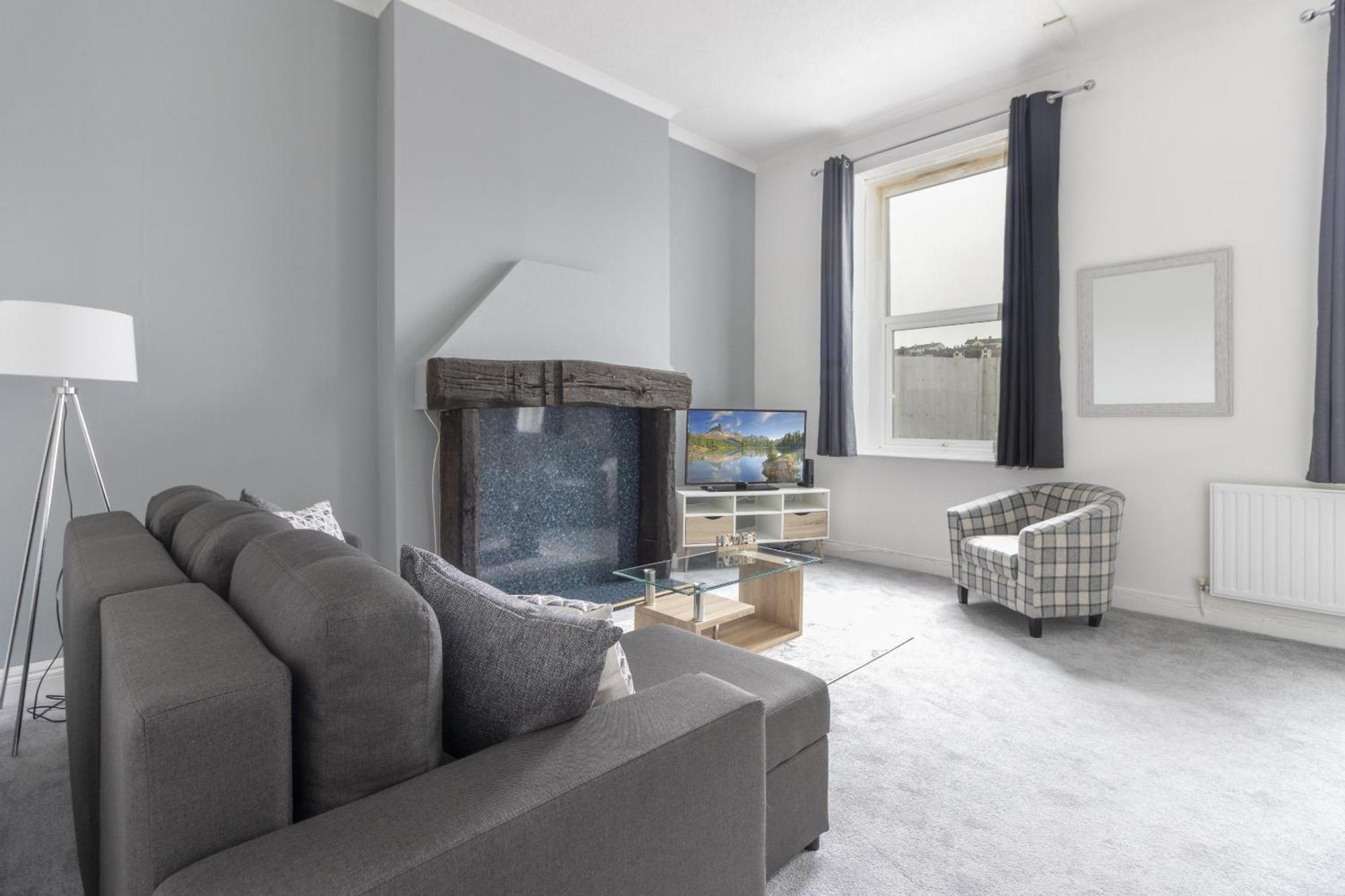 Апартаменты Alexandra - Large 3 Bed Perfect For Contractors, Free Parking, Fast Wifi And Great Value! Плаймаут Экстерьер фото