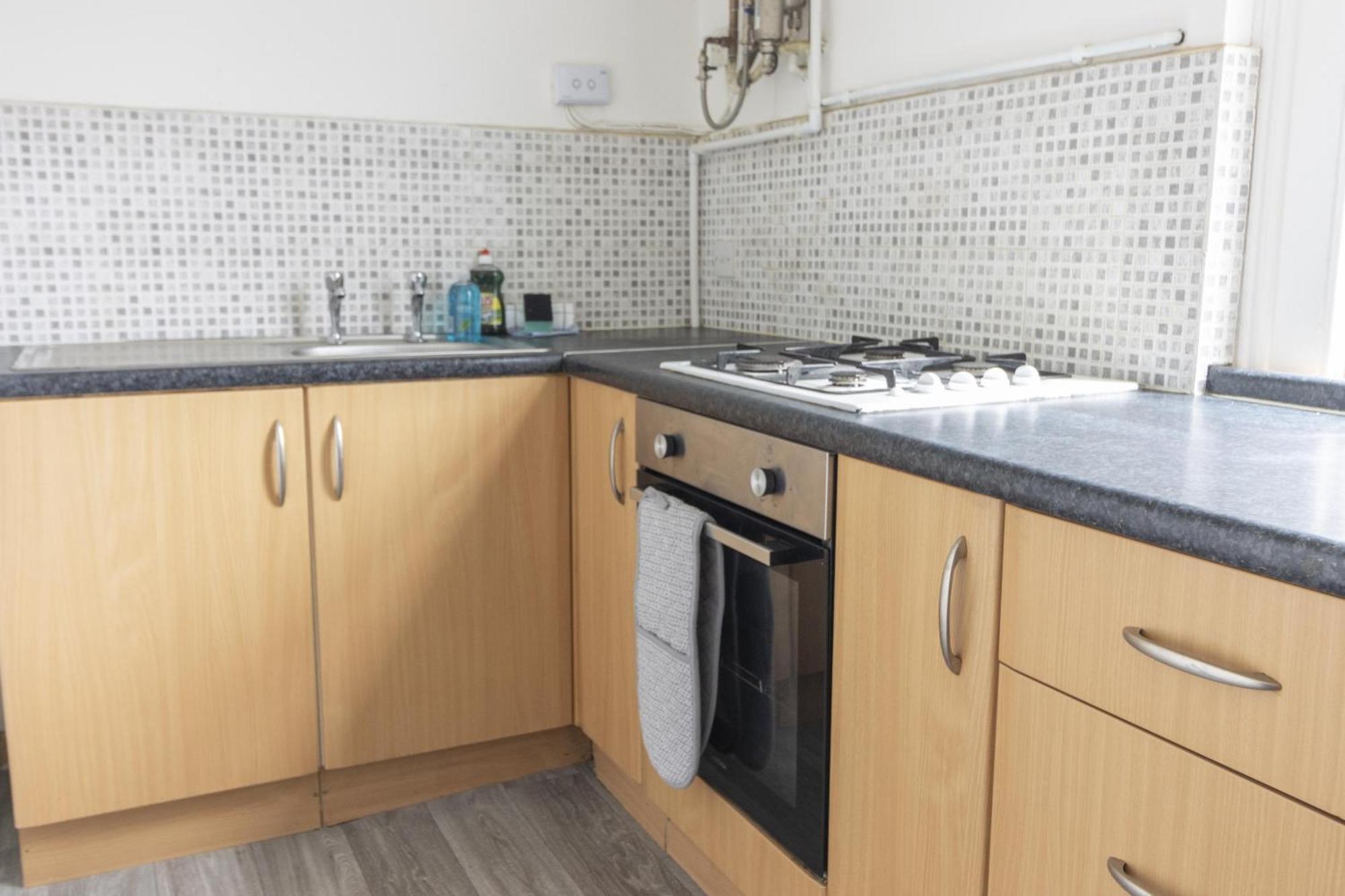 Апартаменты Alexandra - Large 3 Bed Perfect For Contractors, Free Parking, Fast Wifi And Great Value! Плаймаут Экстерьер фото